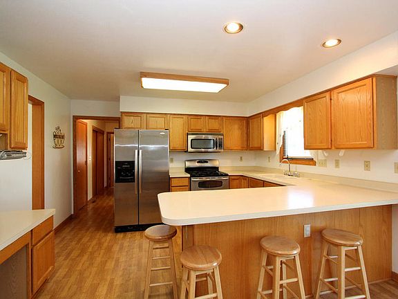 4th image of 4452 W Terry Ave