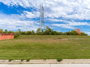 457 Verona Dr, Rockford, IL 61107