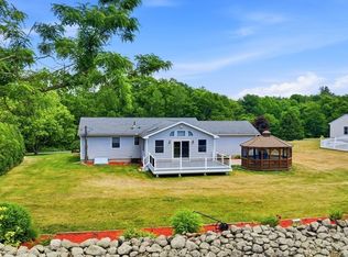 15 Tiffany Ln, Northampton, MA 01062