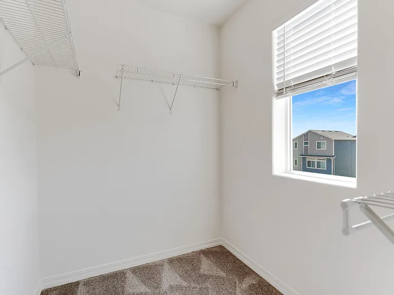 897 Technology Ct — Photo 16