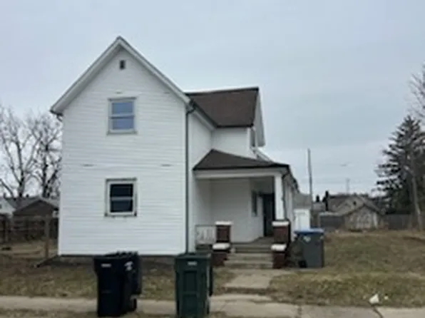 1333 Fisher St, South Bend, IN 46619