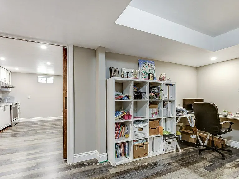 182 Fair St — Photo 37