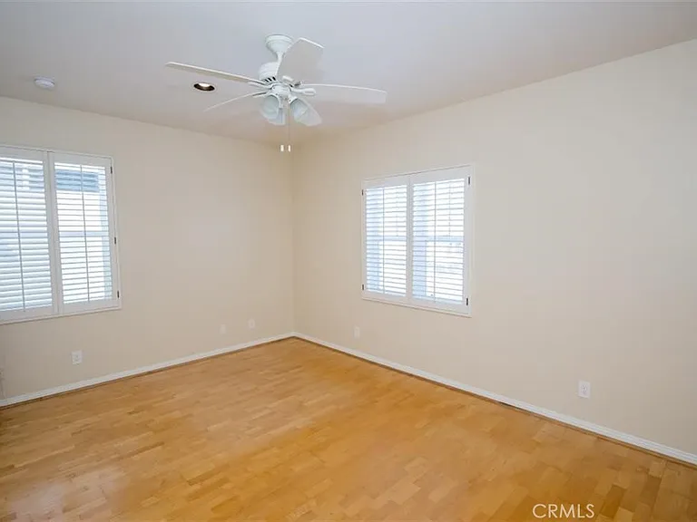 515 W Balboa Blvd — Photo 31