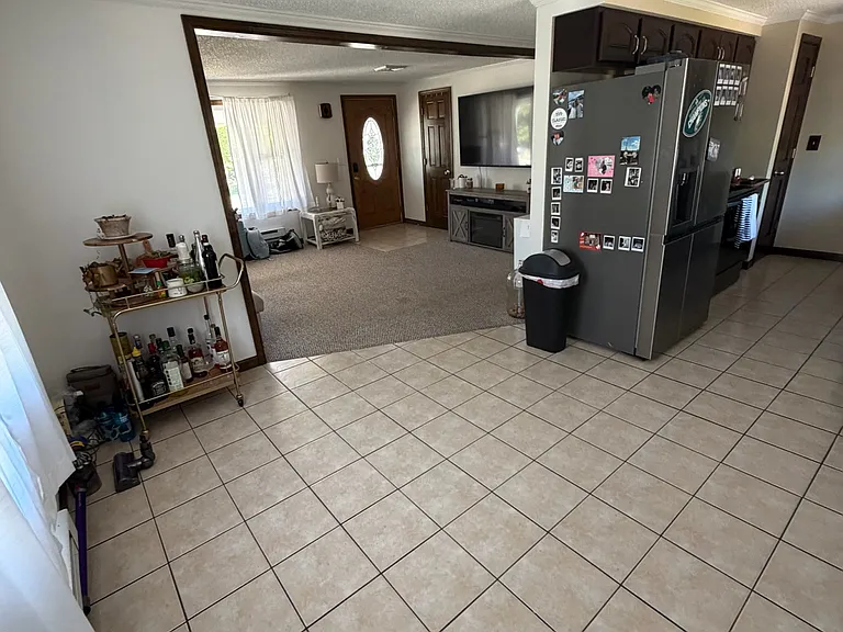 18 Hughes Ave — Photo 2