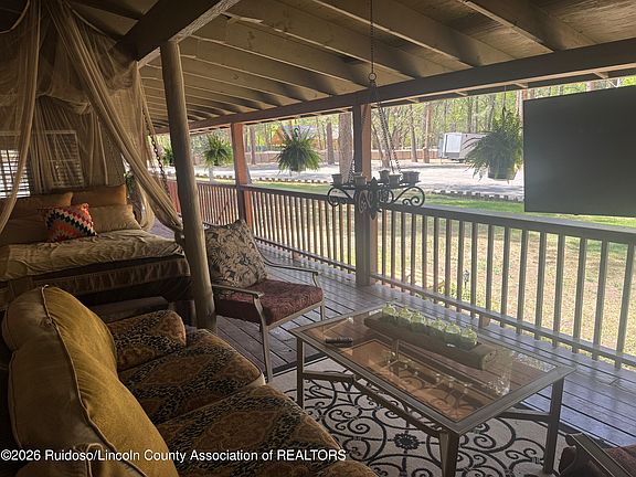 5th image of 108 Paradise Canyon Dr