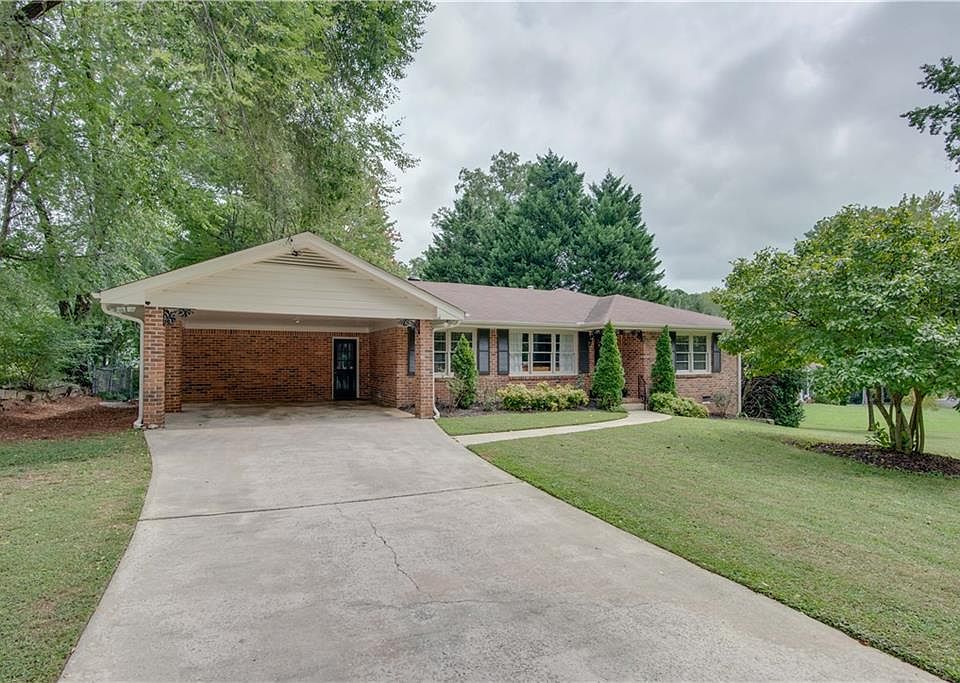 1st image of 2200 Aldah Dr