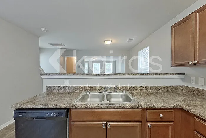 110 Tybo Dr — Photo 9