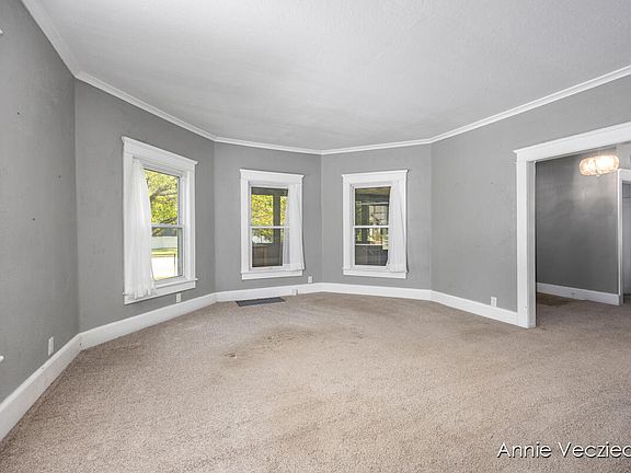 5th image of 665 Capital Ave NE