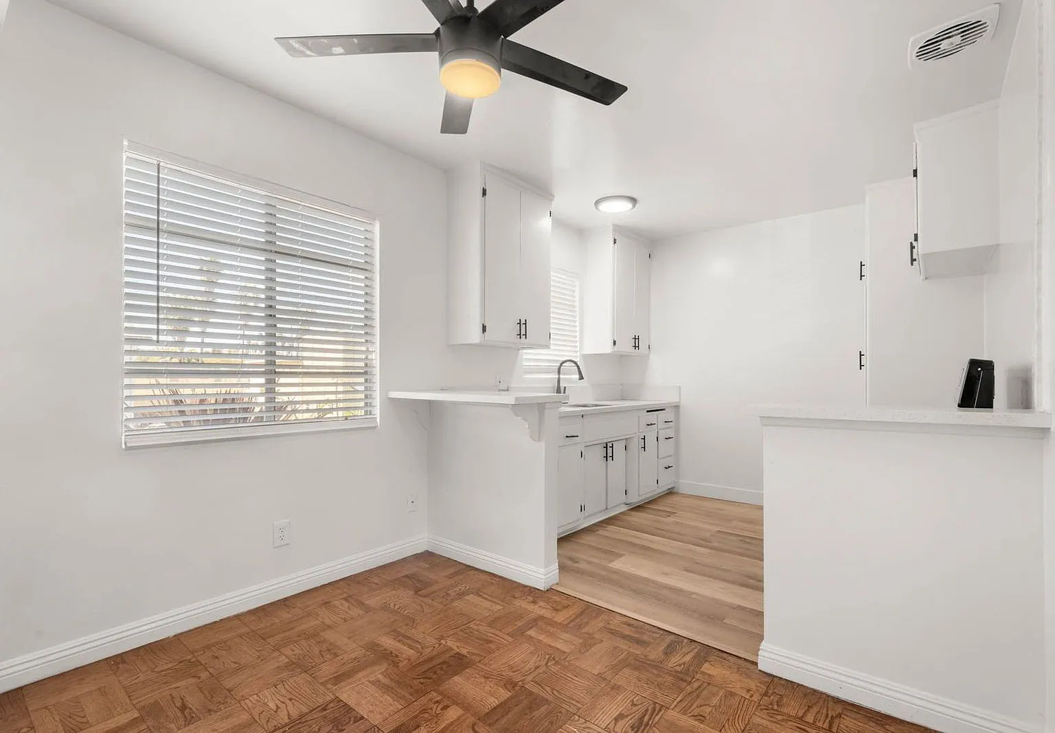 2 bed, 1.0 bath, 775 sqft, $1,933 — Photo 4