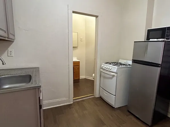 142 Market St #1, Passaic, NJ 07055