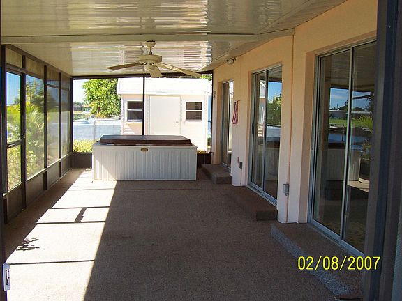 lanai in back