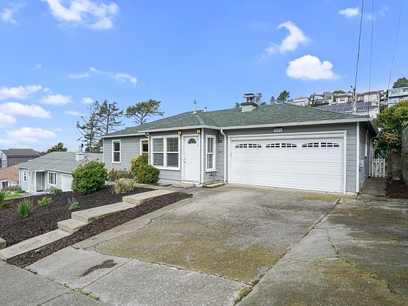 2nd image of 371 Nelson Ave