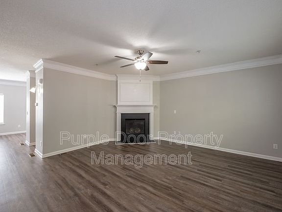 4th image of 1214 Charlston Ct