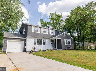 917 Kingston Dr, Cherry Hill, NJ