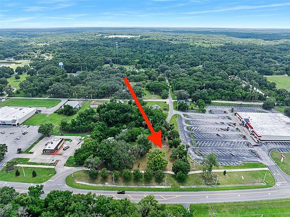 3rd image of 1101 N SUMMIT STREET LOT 1