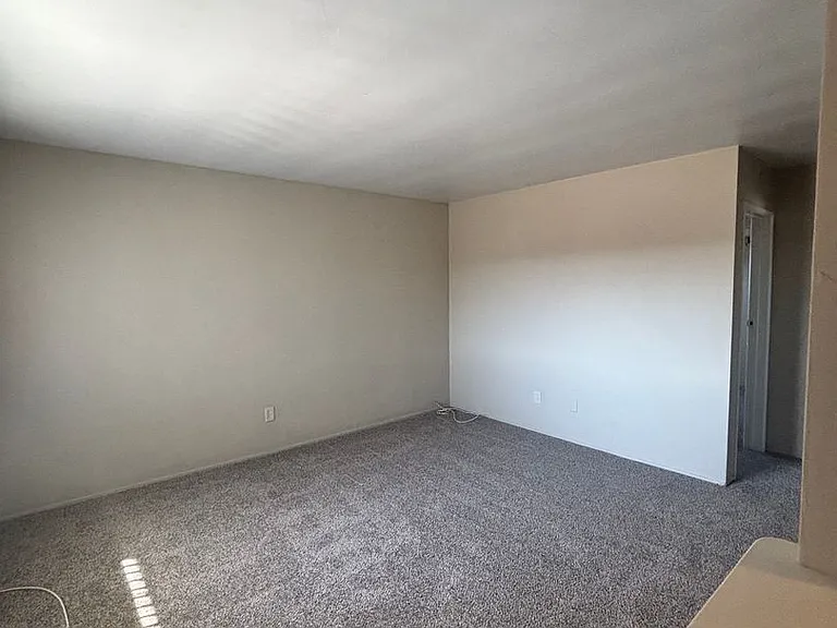 521 G St. — Photo 3