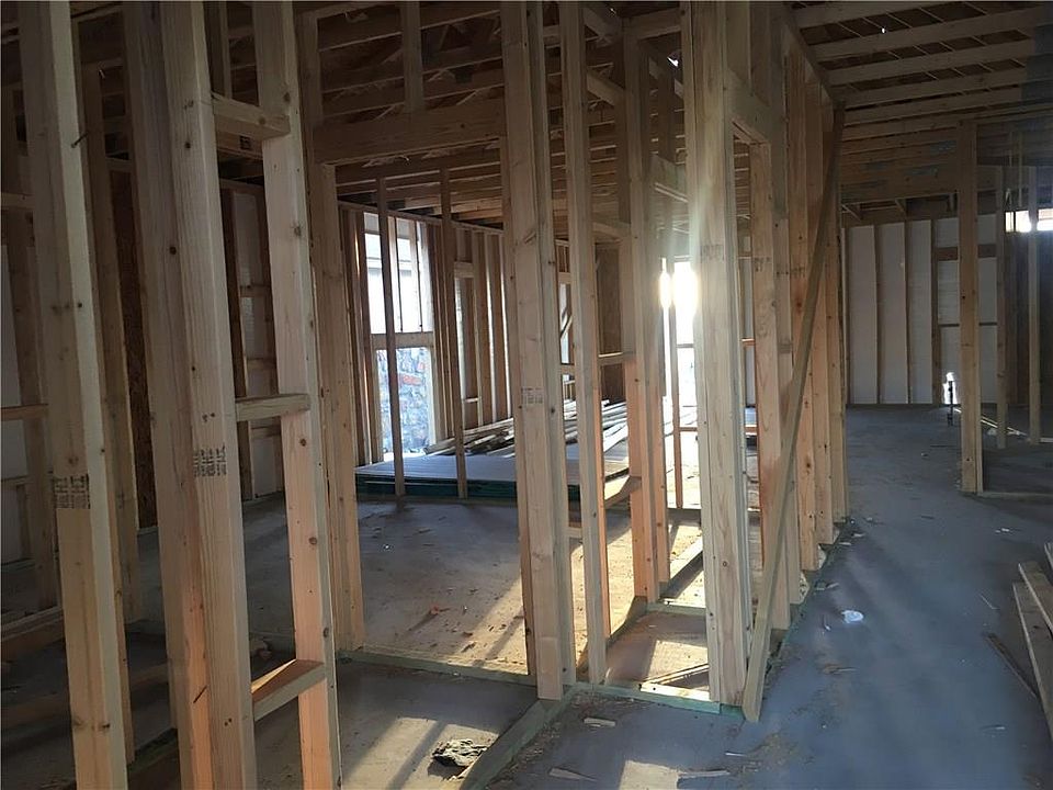 2nd image of 6581 McFarland Ave