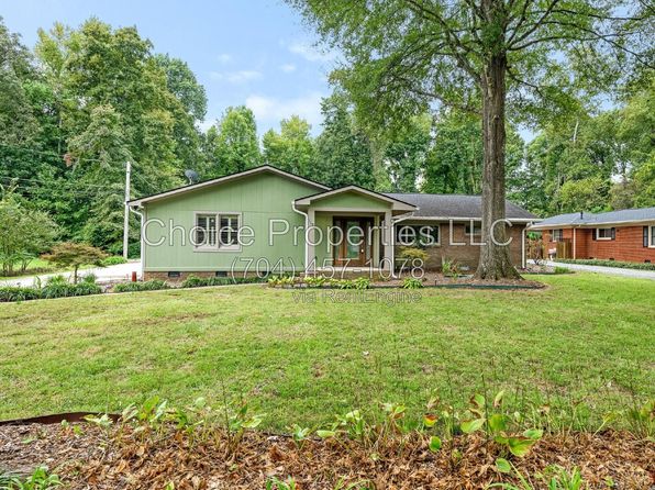 1174 Robinhood Cir