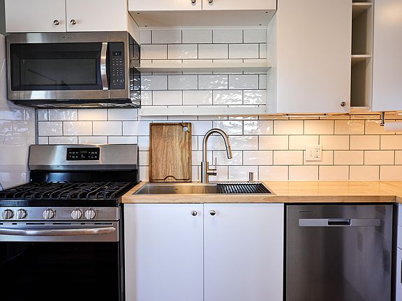 Fully Renovated Kitchen