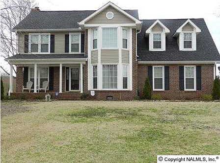 2nd image of 202 Dove Hollow Dr