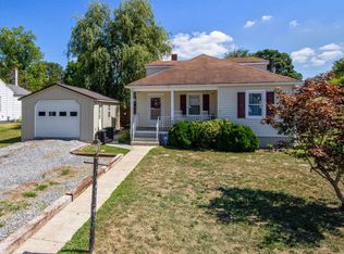 6738 Oxford Ave, Radford, VA 24141