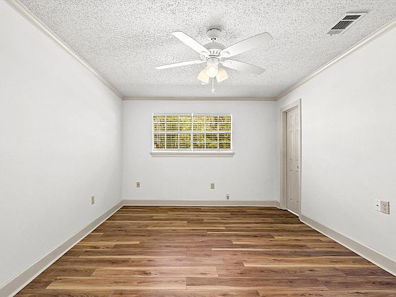 4th image of 1223 Jason Dr