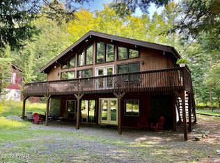 209 Ridgewood Cir, Lake Ariel, PA 18436