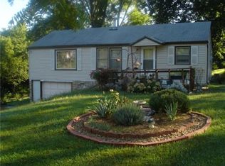5515 SW Bellemere Rd, Blue Springs, MO 64015