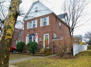 593 Marcellus Rd, Williston Park, NY 11596