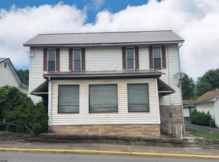 417 Main St, Fairview, WV 26570
