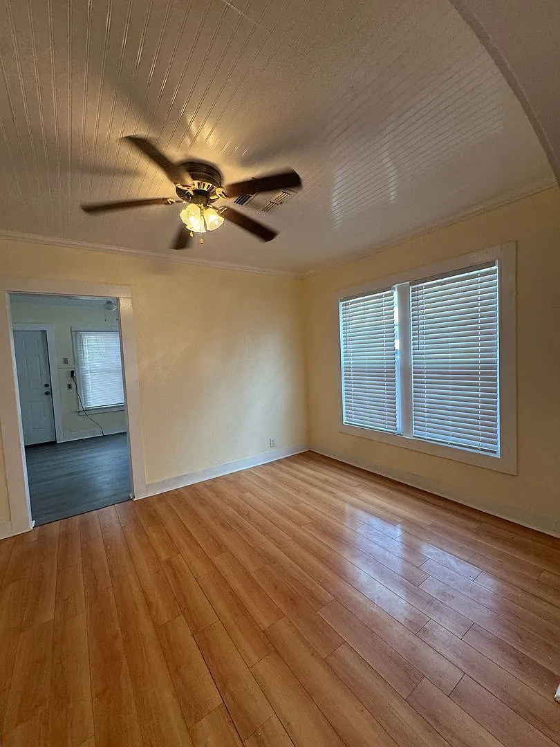 Cute Newly Renovated 2-Bedroom, 1-Bath Home — Photo 4