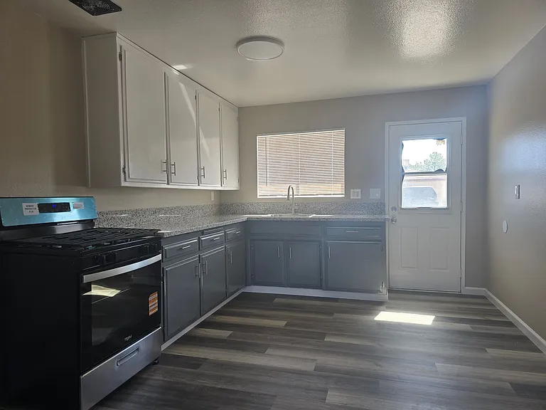 1332 N Norma St — Photo 5
