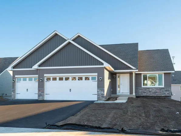 955 Prestwick Dr, Belle Plaine, MN 56011