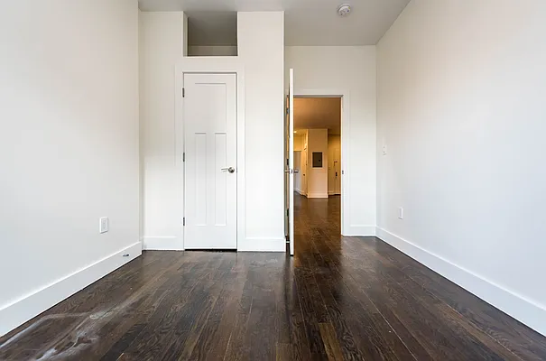 Rented by Nooklyn NYC LLC | media 27