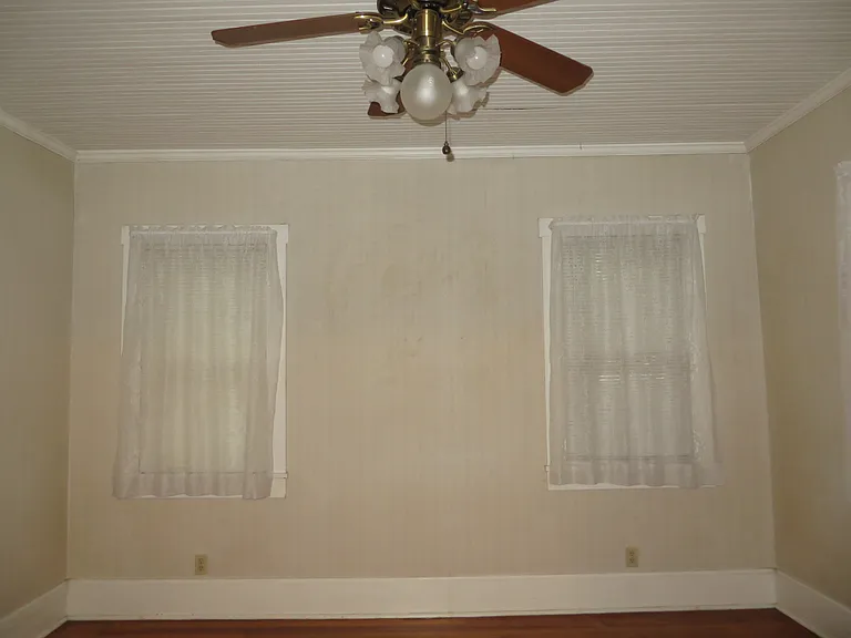 813 NE 3rd Ave — Photo 5
