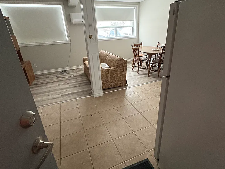 21 Stirling Ave S #34 — Photo 7