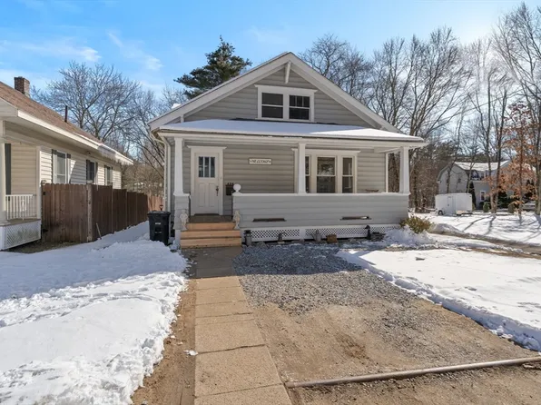 434 Worcester St, Southbridge, MA 01550