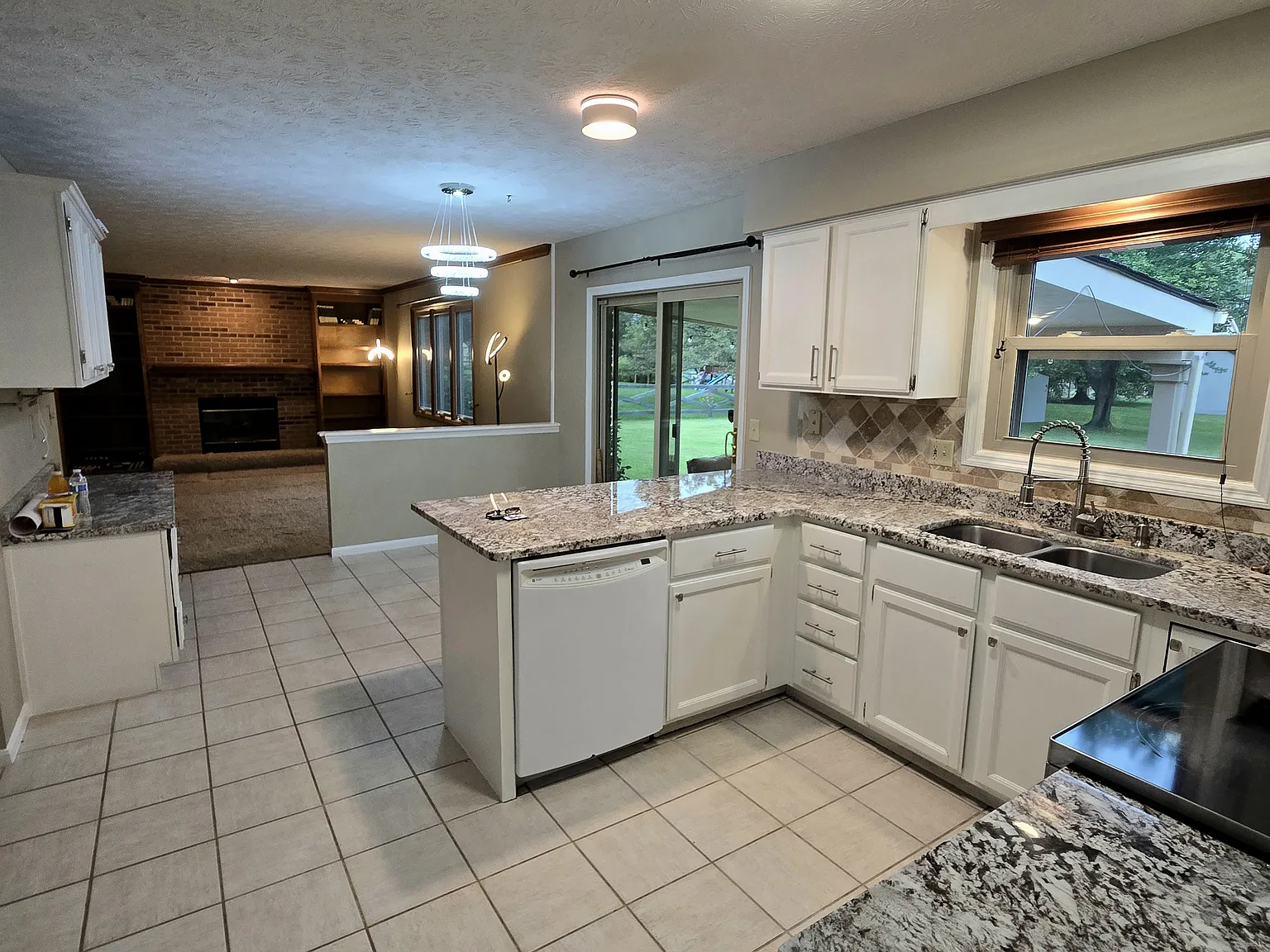 6114 Sugartree Ct — Photo 4