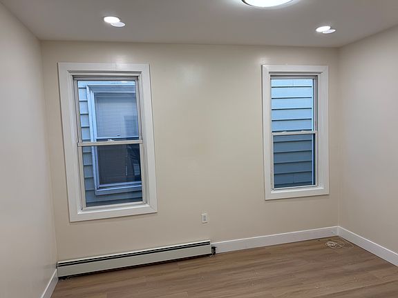 2nd image of 389 Van Nostrand Ave Unit 2