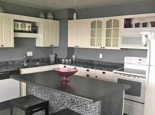 8201 W Skyline Pkwy #5, Duluth, MN 55810