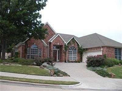 1st image of 2606 Woodside Cir
