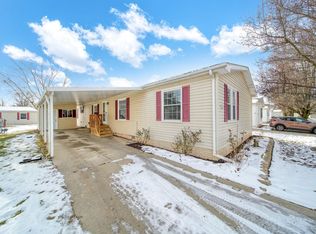 521 Rio Grande Dr, Adrian, MI 49221