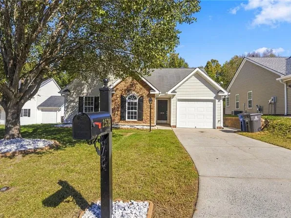 2579 Mid Salem Dr, Winston Salem, NC 27103