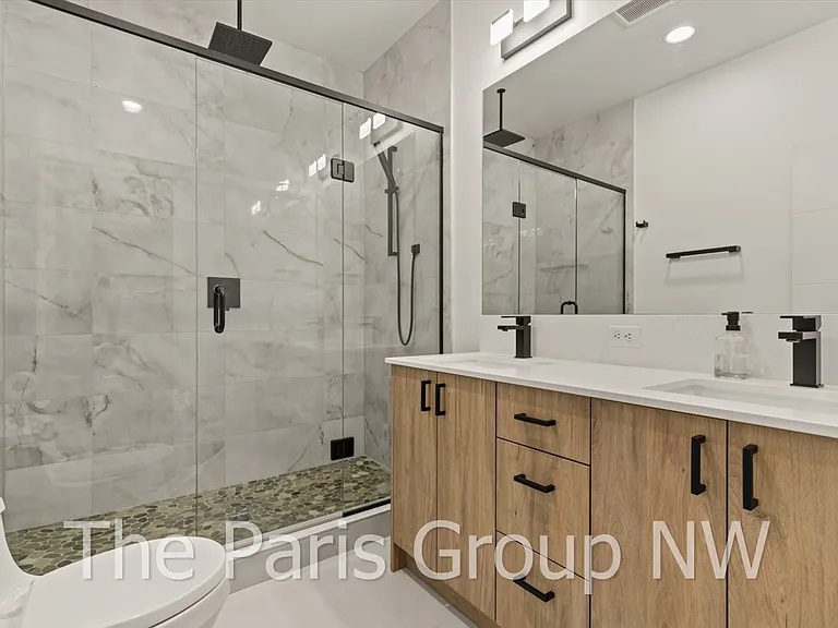 8453 Delridge Way SW — Photo 3