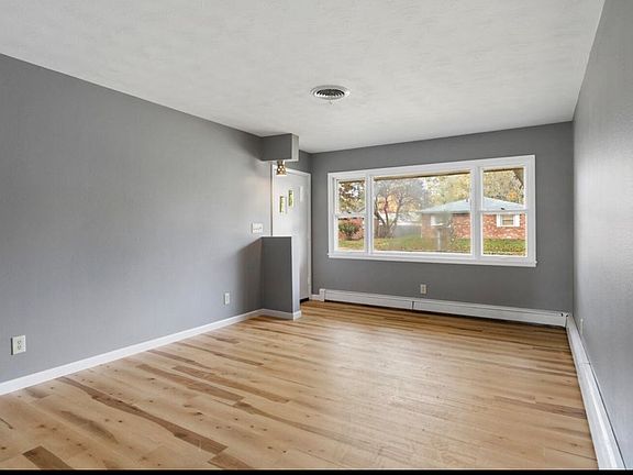 3rd image of 1203 Mitchem Dr #B