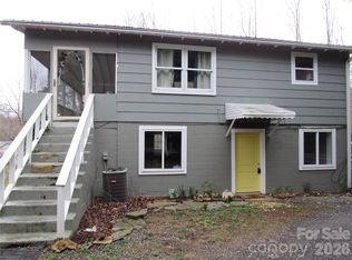 822 Azalea Ave, Black Mountain, NC 28711