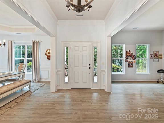 4th image of 13035 Artisan Hill Dr
