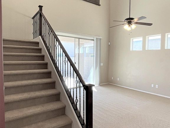 4th image of 10337 W Foothill Dr