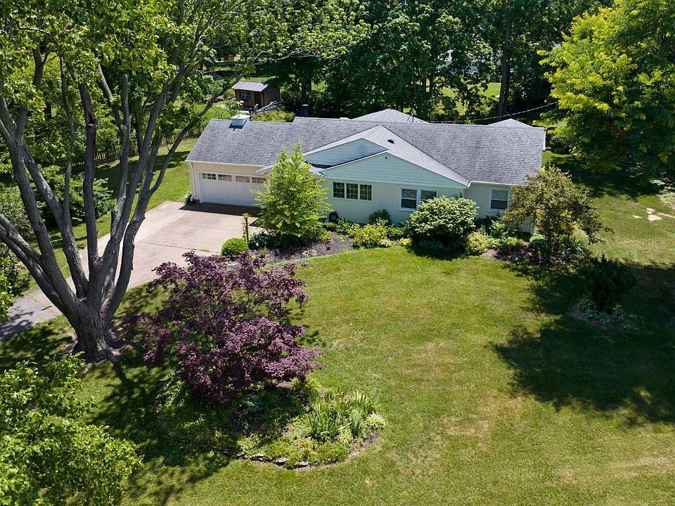 1st image of 4132 N Vineyard Dr