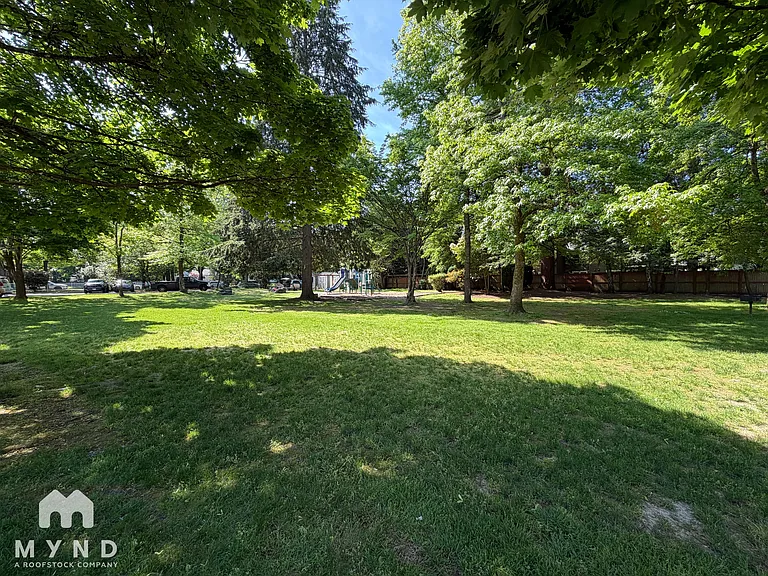 9805 Avondale Rd NE #L138 — Photo 20